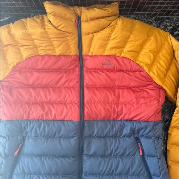 L.L.Bean Women’s down puffer jacket size XL - Picture 2 of 8